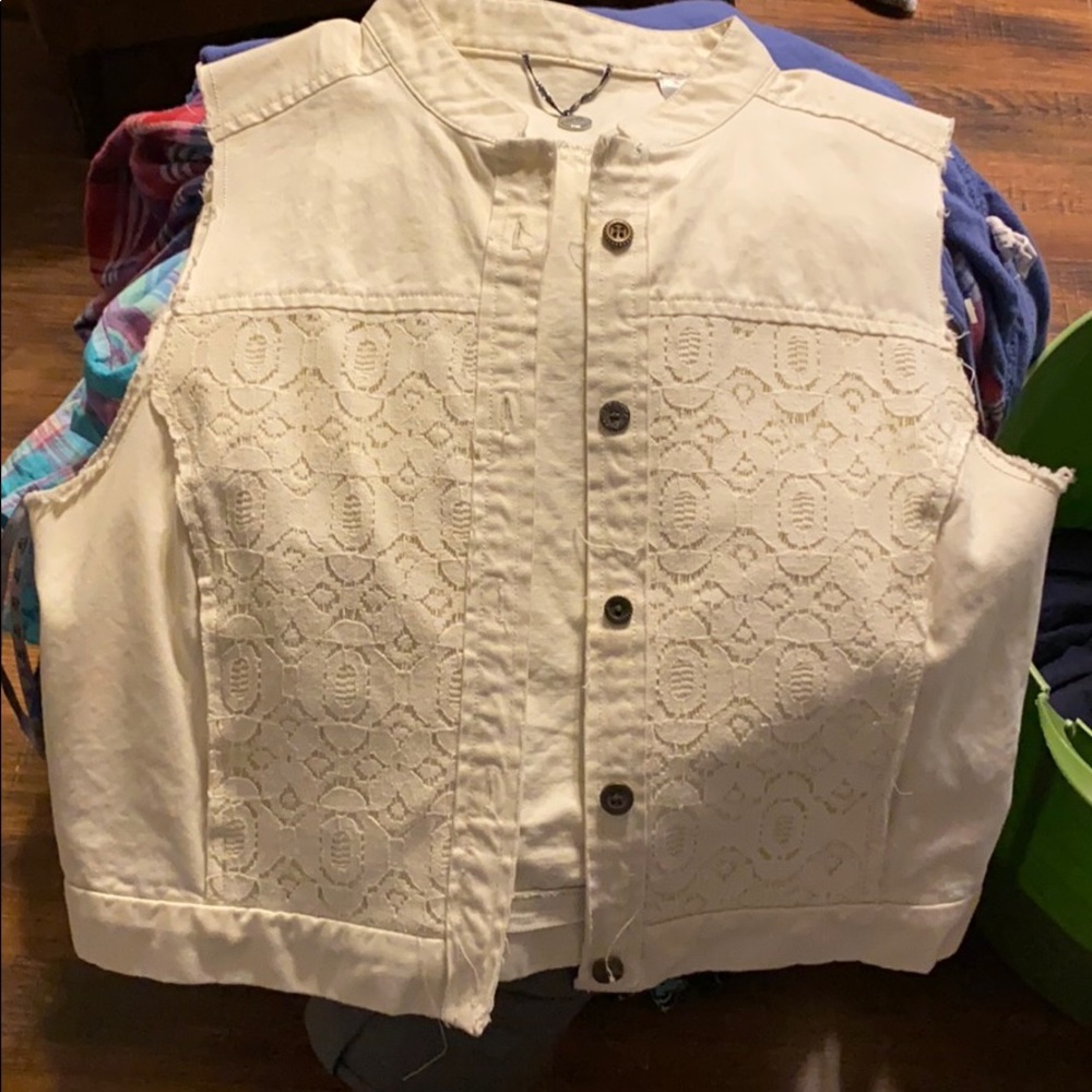 BKE Vest